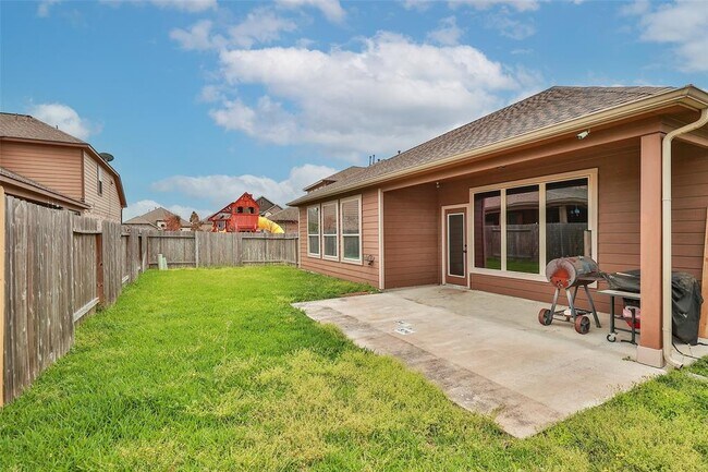 Building Photo - 4506 Hidden Oaks Wy