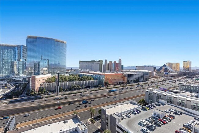 Building Photo - 4525 Dean Martin Dr