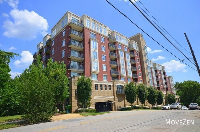 Building Photo - 618 N Boylan Ave