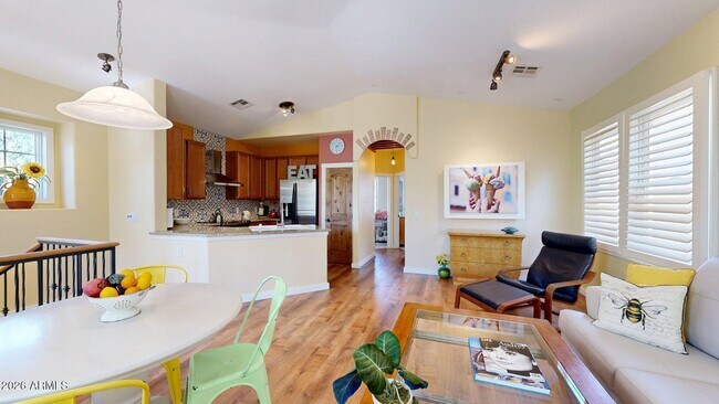Building Photo - 4063 E Windsor Dr