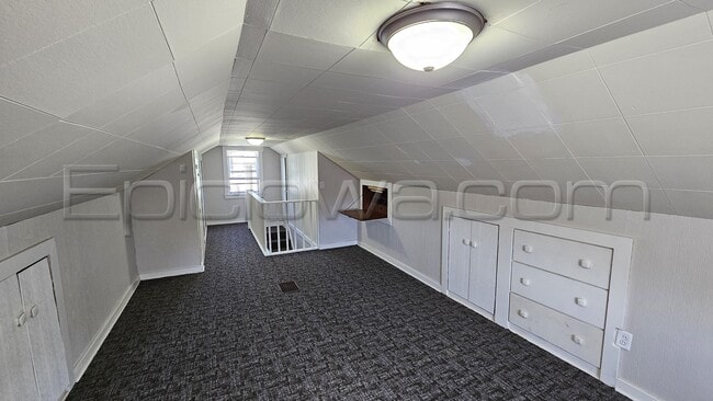 Building Photo - 436 36th St NE