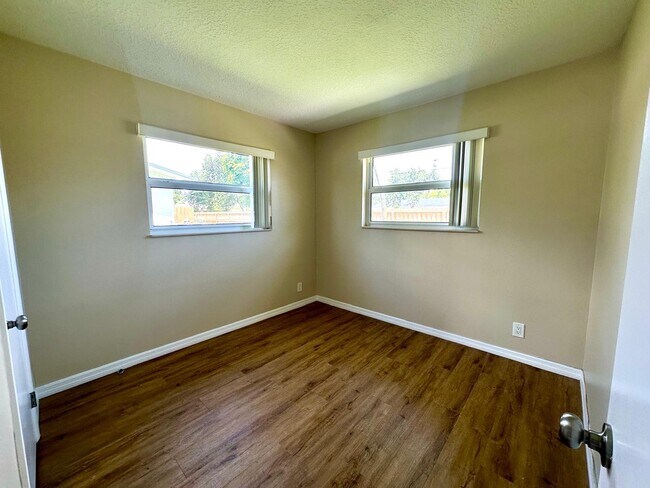 Building Photo - 3531 Burma Ct