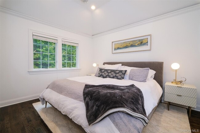 Building Photo - 23 Cedar Pl