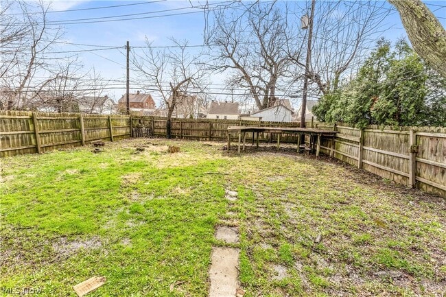 Building Photo - 2225 Oak Park Ave