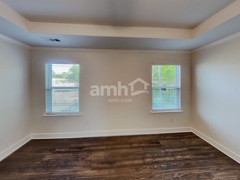 Building Photo - 1033 Bluewater Dr