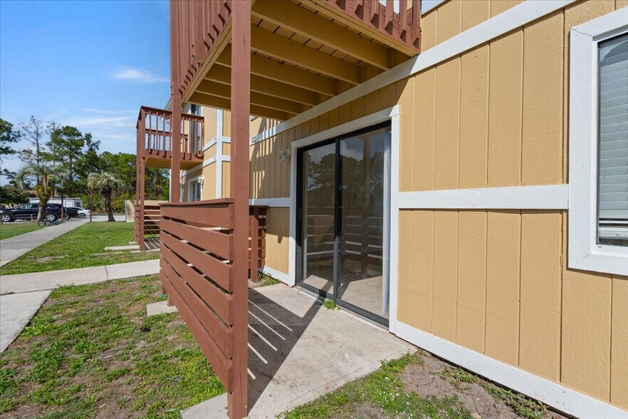 Building Photo - 1884 Agora Cir SE