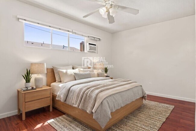 Building Photo - 3009 Canyon Crest Dr