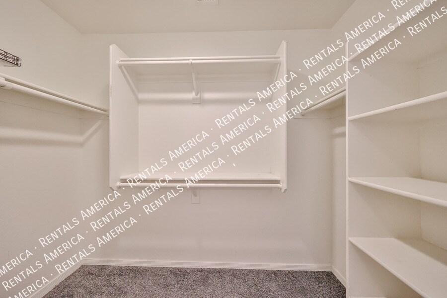 Building Photo - 16176 W Statler St