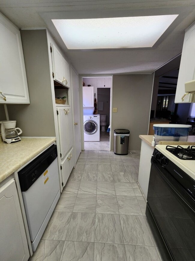 Building Photo - PARKER, AZ WINTER RENTAL - Furnished Home with River Access