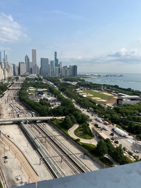 Building Photo - 1211 S Prairie Ave