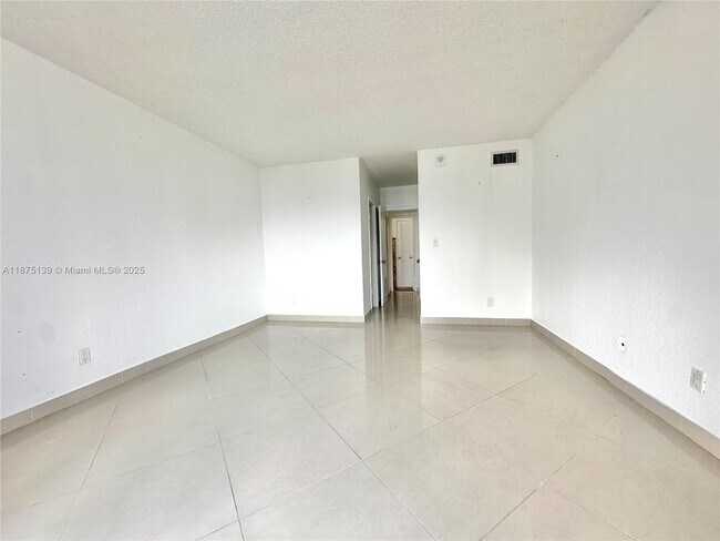 Building Photo - 19390 Collins Ave