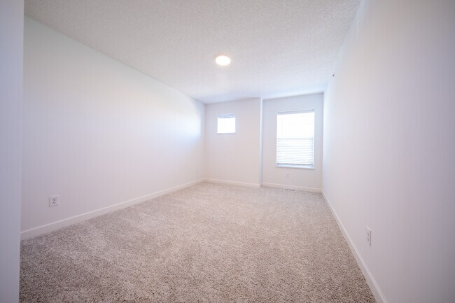 Building Photo - 5147 Long Pointe Pass