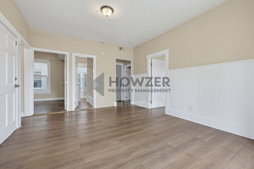 Building Photo - 14-18  Chester Avenue Unit 16