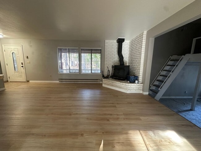 Building Photo - Hidden Gem in Peaceful Forest Setting- Pet Friendly!