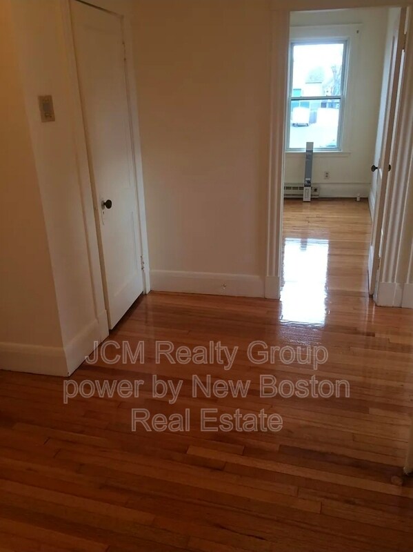 Building Photo - 203 Lewis St