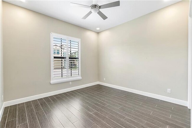 Building Photo - 11835 S Baypoint Cir