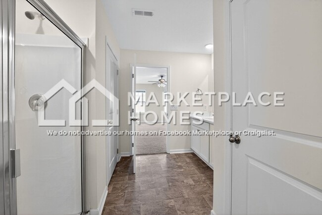 Building Photo - 1675 Pebblestone Ct