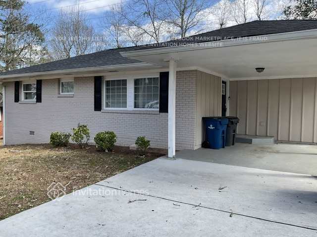 Building Photo - 2716 Lancaster Dr