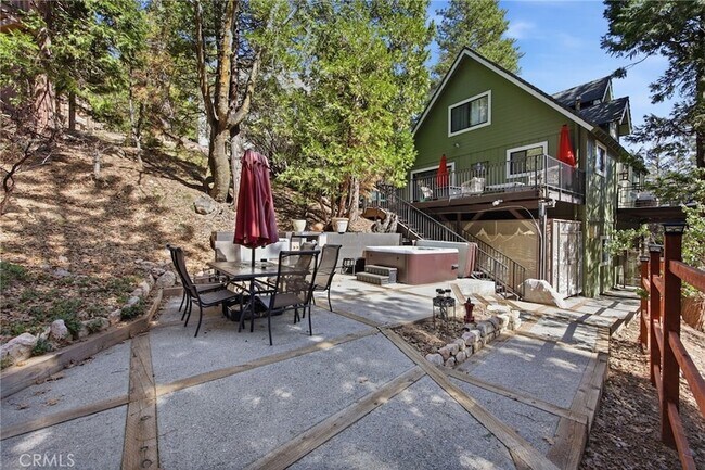 Building Photo - 528 Brentwood Dr