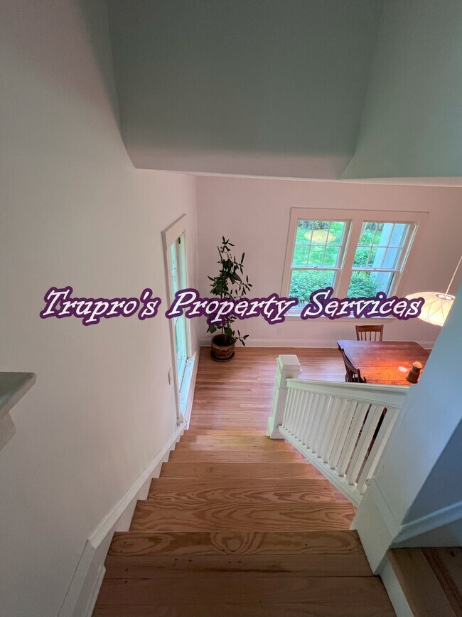 Building Photo - 13844 S Log Cabin Rd