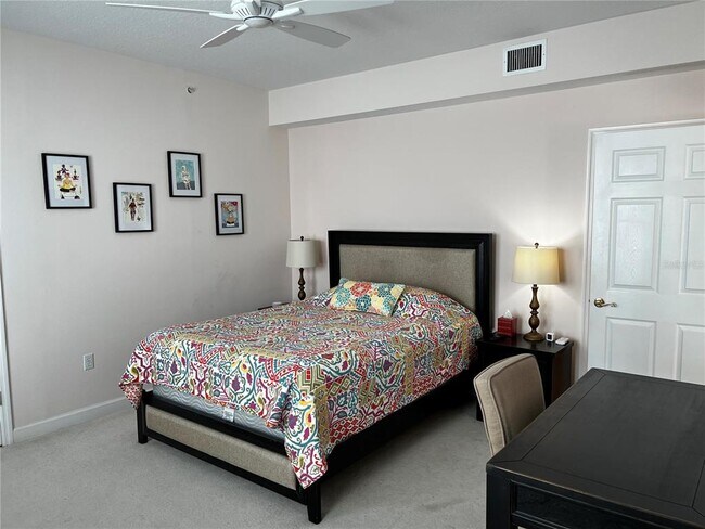 Building Photo - 750 N Tamiami Trl