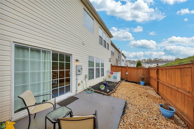 Building Photo - 254 Regent Square