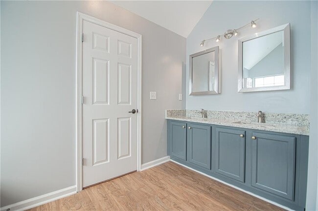 Building Photo - 1790 Tuftstown Ct