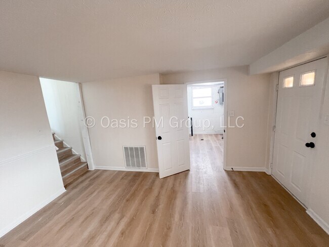 Building Photo - 3983 Lynward Rd