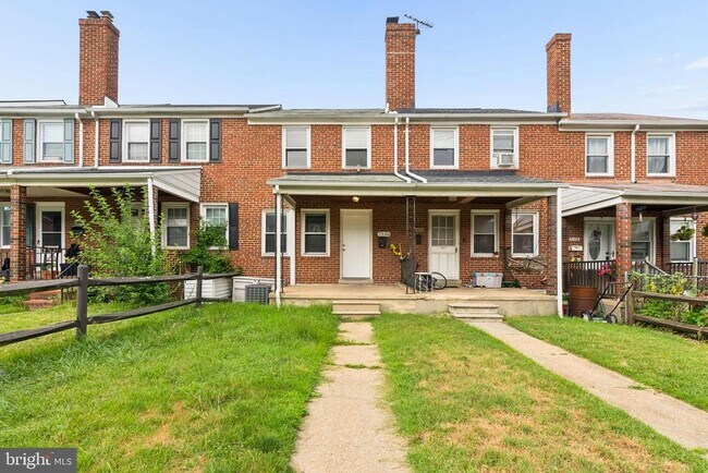 Building Photo - 7136 Eastbrook Ave