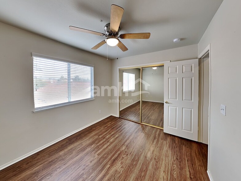 Building Photo - 8188 Sedona Sunrise Dr