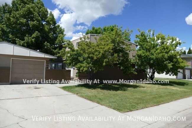 Primary Photo - 591 White Cloud Dr