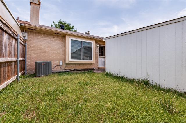 Building Photo - 12 E Creek Dr