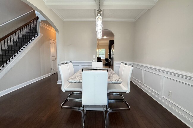 Building Photo - 44 Mount Vernon Ter