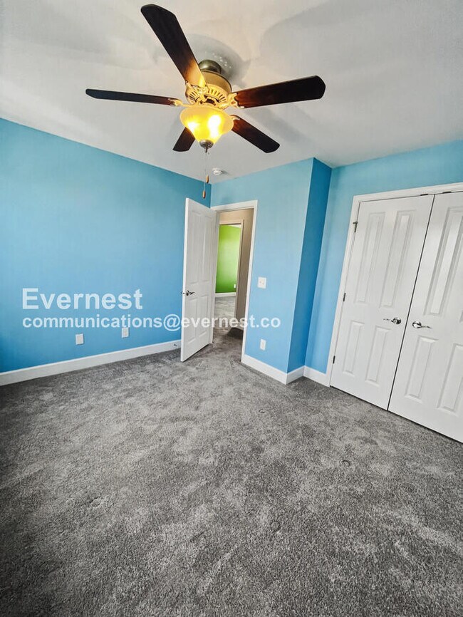 Building Photo - 2007 Oak Trail Dr