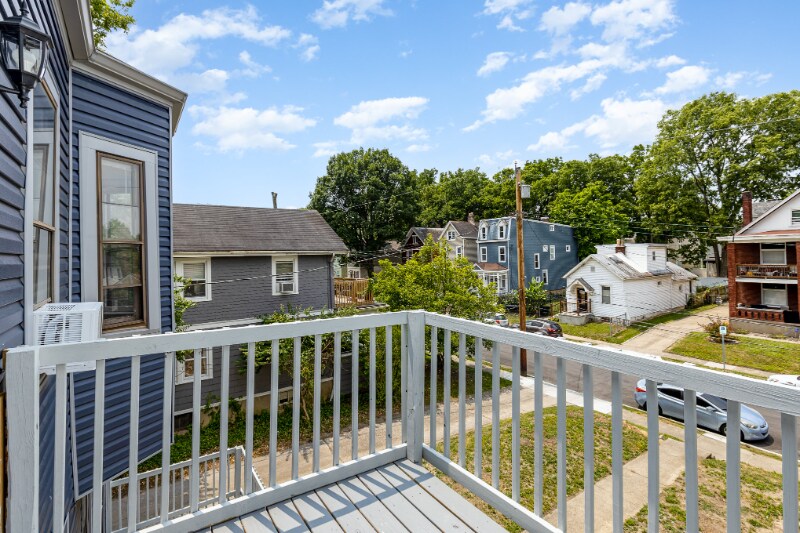 Building Photo - 3028 Cleinview Ave