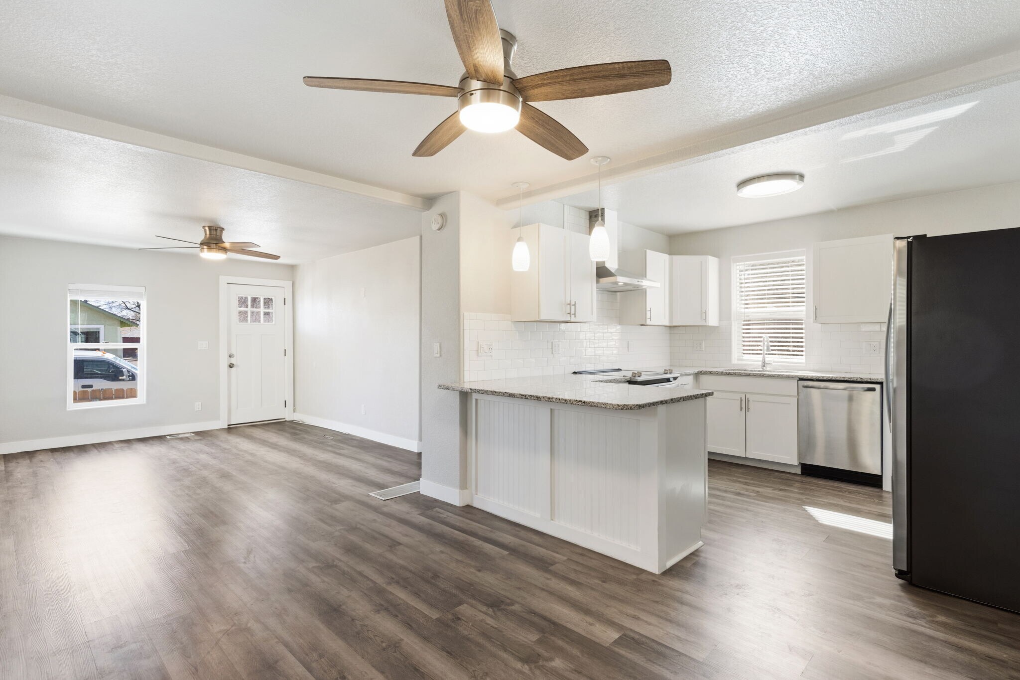 Building Photo - 112 S 10th St