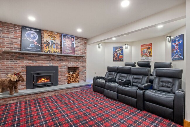 Building Photo - 20 Yellow Birch Cir