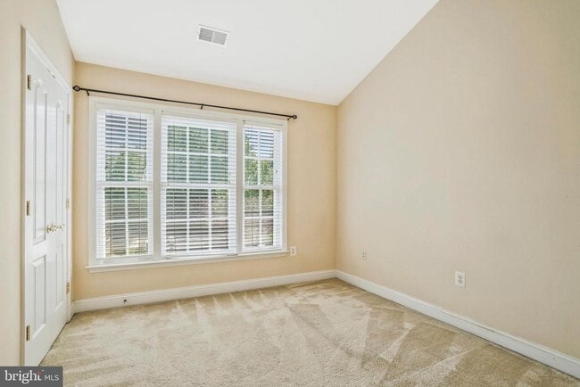 Building Photo - 9980 Cyrandall Dr