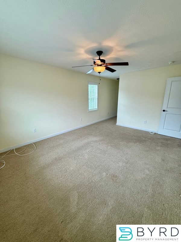 Building Photo - 1013 Sycamore Crest Dr