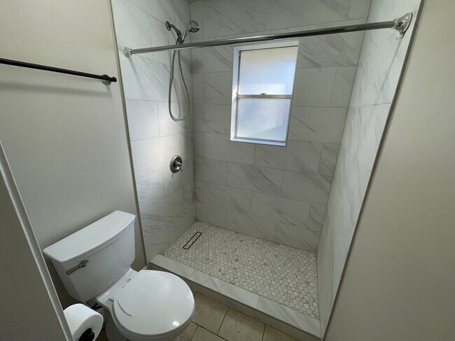 Building Photo - 9015 Eldora Dr