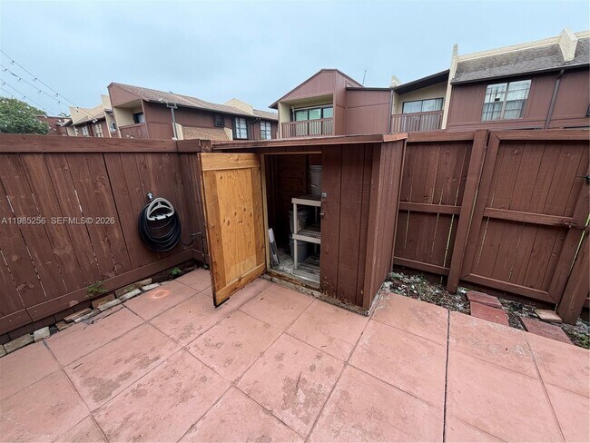 Building Photo - 7009 SW 115th Pl