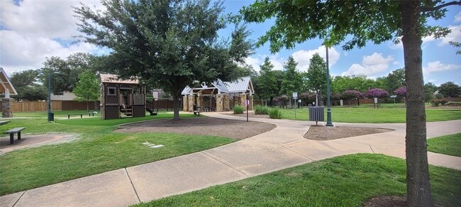 Building Photo - 9602 Meadowchase Ct