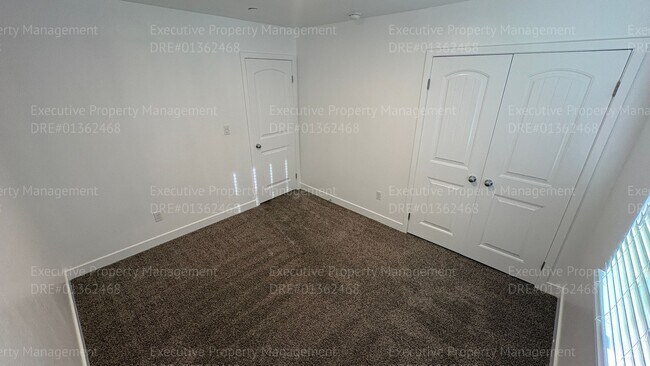 Building Photo - 5 bedroom, 2 bathroom, 3 car garage located near Taft Hwy/ Chevalier Rd