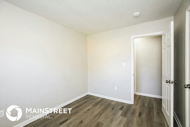 Building Photo - 5524 Marilyn Rd