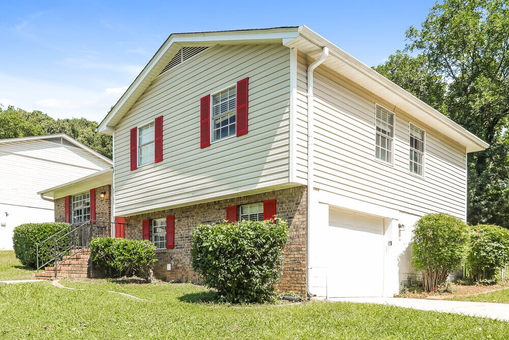 Building Photo - 1760 Sonia Dr