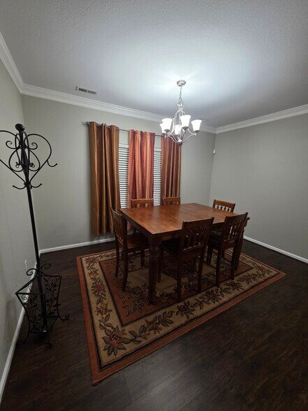 Building Photo - 5512 Muth Ct