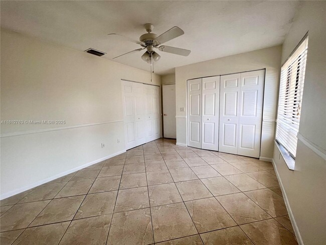 Building Photo - 9554 Biscayne Park Ct