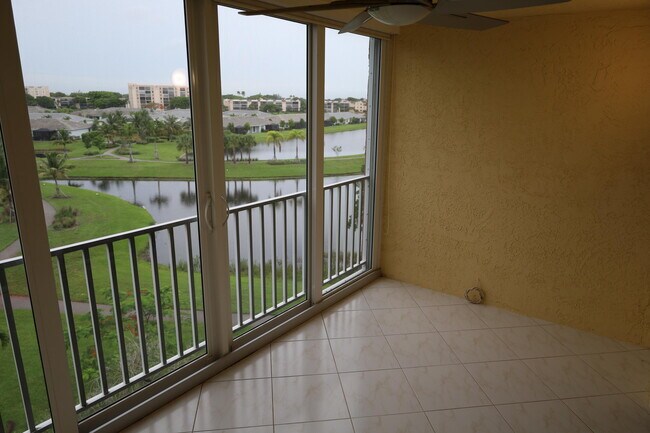 Building Photo - 14623 Bonaire Blvd