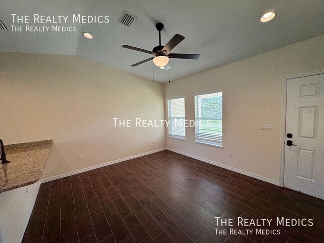 Building Photo - 16811 SW 43rd Court Rd