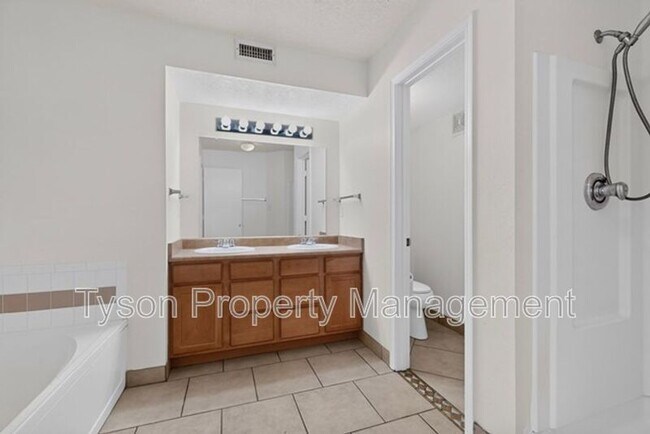 Building Photo - 6126 Costa Brava Ave NW